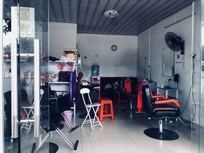 西南理发店最新爆料,明星私藏发型师，潮流剪裁背后的故事  第2张